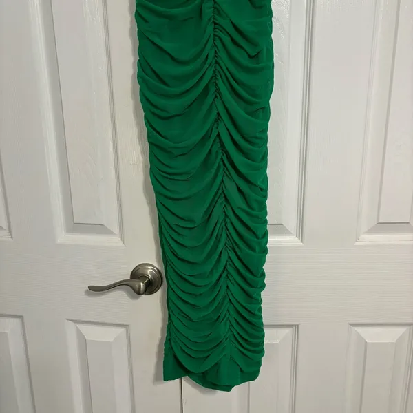 Green Ruched Maxi Bodycon Dress NWOT - Image 5