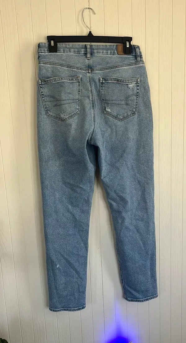 Outfitters Mom Jeans - Image 2