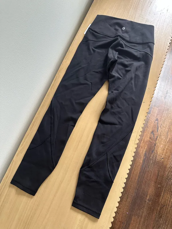 Lululemon In Movement Tight 25" *Everlux Black 4 - Image 2