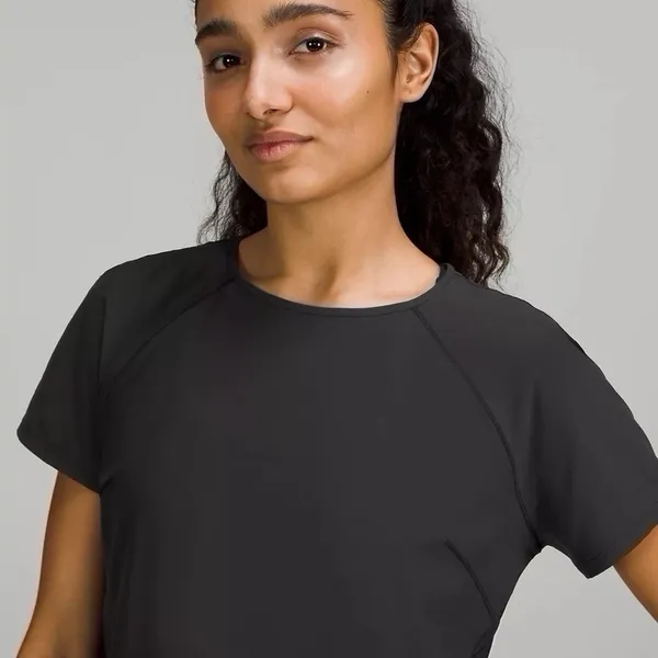 NEW Lululemon Lightweight Stretch Run Short Sleeve Top - Image 4