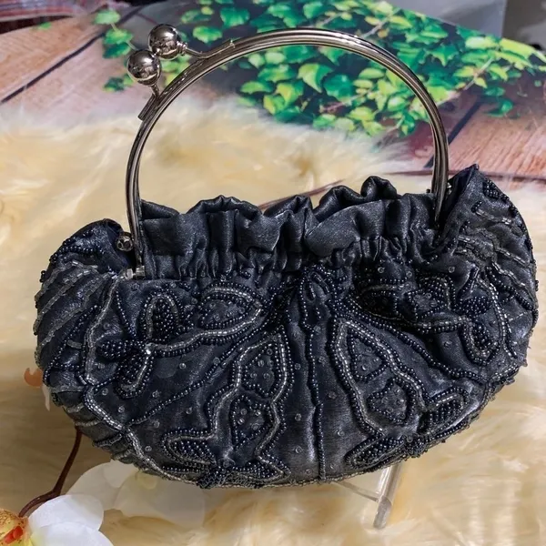 BIJOUX TERNER BEADED GRAY EVENING BAGS - Image 2