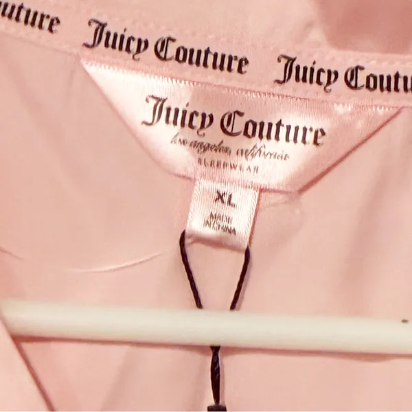 Juicy Couture Size XL Pink Satin 2‎ Piece Shorts Button Down Spellout Pajama NEW - Image 3
