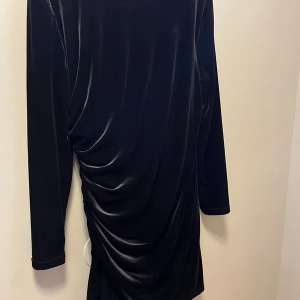 Alex‎ Marie Nikki Stretch Velvet Surplice V-Neck Long Sleeve Ruched Dress 16 New - Image 4