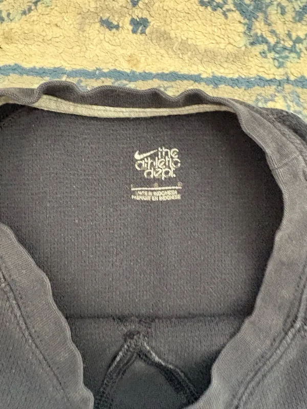 Nike Long Sleeve - Image 2