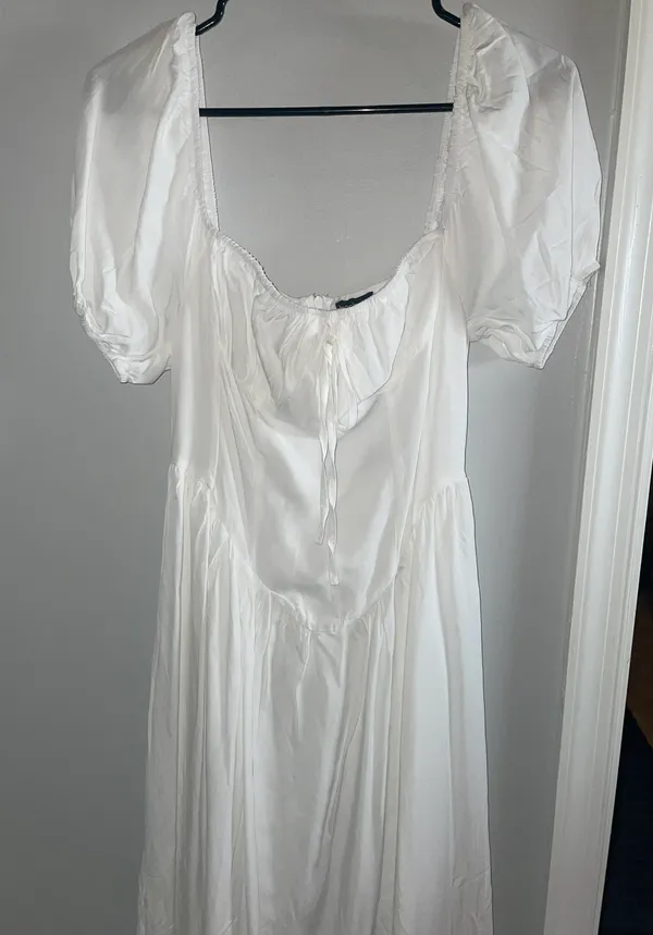 Boohoo Milkmaid Puff Sleeve Midi Dress - Image 2