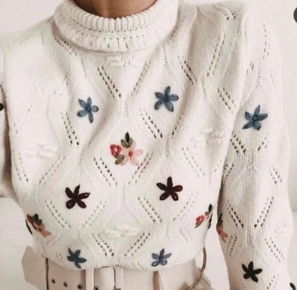 Nwt Floral Knit Sweater - Image 2
