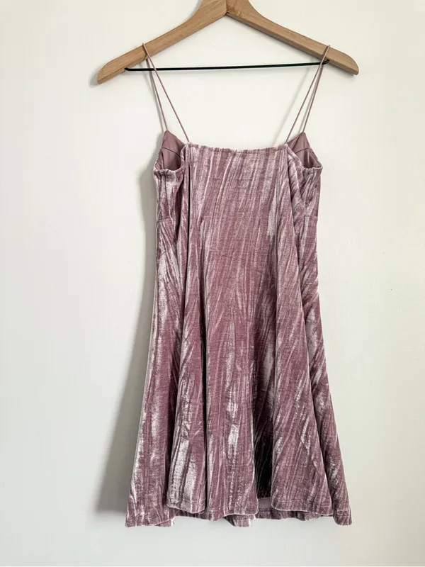 Wild Fable Pink Crushed Velvet Slip Dress Spaghetti Strap Size Small - Image 5