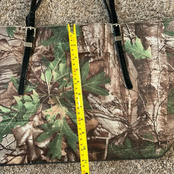 Realtree® Camo Print Purse, Camouflage Large Women’s Tote Handbag - Image 5