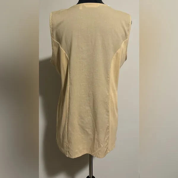 EUC Soft Surroundings Cream Sleeveless Top with Floral Mirror size large - Image 6