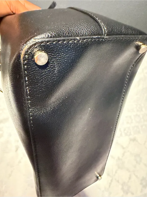 kate spade Black Leather Tote with Gold Hardware NON STRAP. - Image 7