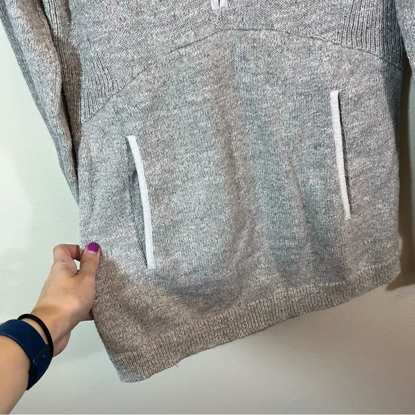 Lululemon Summit Stride Sweater Heathered Core Ultra‎ Light Grey Women’s Medium - Image 6
