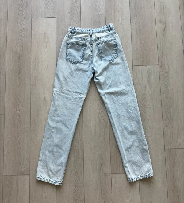 Light wash long strait leg jeans women’s US 4 Cotton-on - Image 2