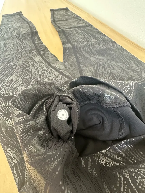 Lululemon Wunder Under High-Rise Tight 28" *Shine Acclimatize Black Black Foil 4 - Image 5