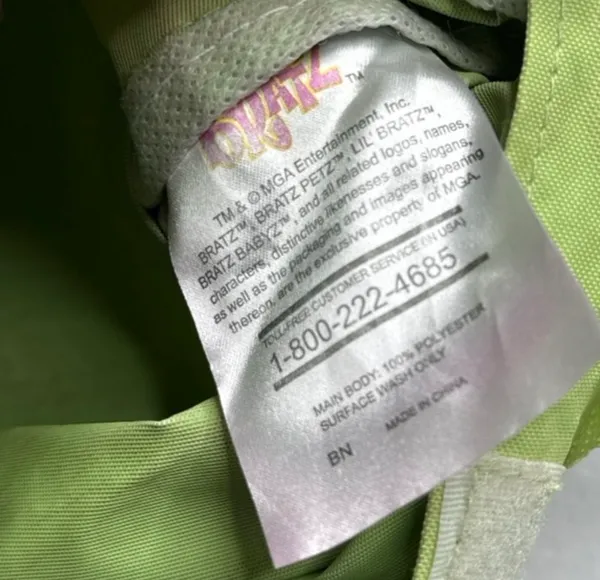 Bratz travel duffle bag Green - Image 3