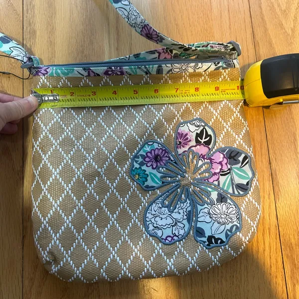 Vera‎ Bradley Penelope Garden Beach Crossbody Tan Bag Purse - Image 8