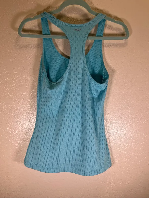 Lorna Jane Light Blue Racerback Active Tank Top size Small? - Image 3