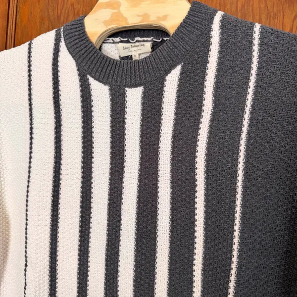 NWOT Betsey's‎ Boutique Shop Sweater XL Cozy Knit Soft Striped Geometric Preppy - Image 2