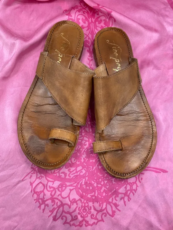 Free People Sant Antoni slide asymmetrical strap toe loop saddle brown 38 - Image 3