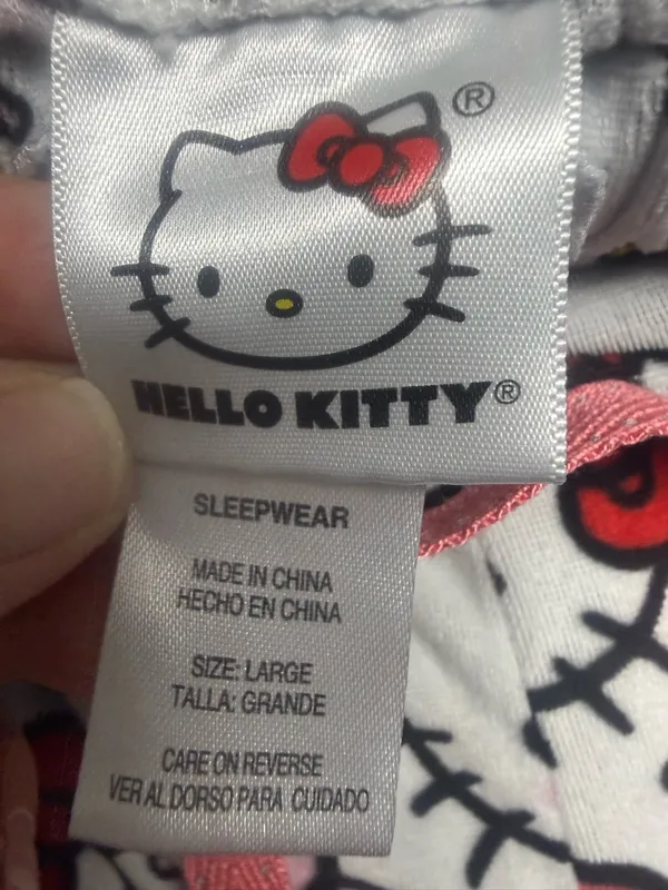 Hello Kitty by Sanrio Valentine's Day lounge pants an allover Hello Kitty - Image 4