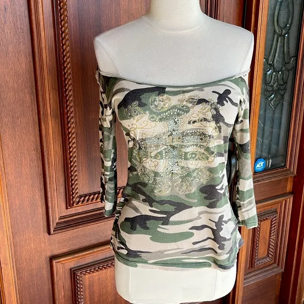 Wet Seal Camo Off Shoulder Shirt - Image 2