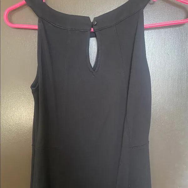 Elegant Black Sleeveless Dress - Image 6