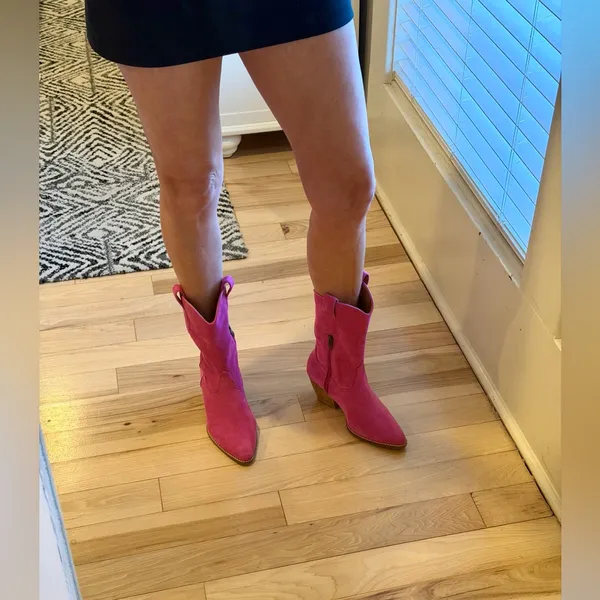 Pink boots! Size 6! Excellent condition! - Image 2