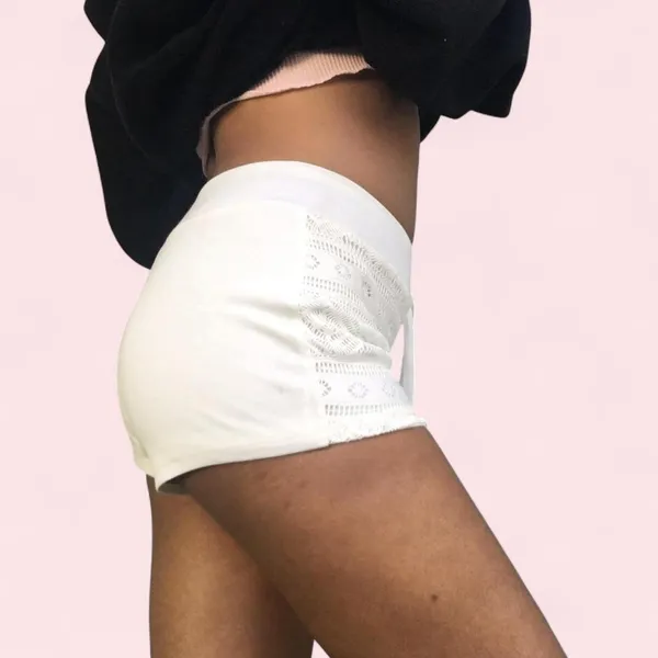 No Boundaries White embroidered shorts - Image 3
