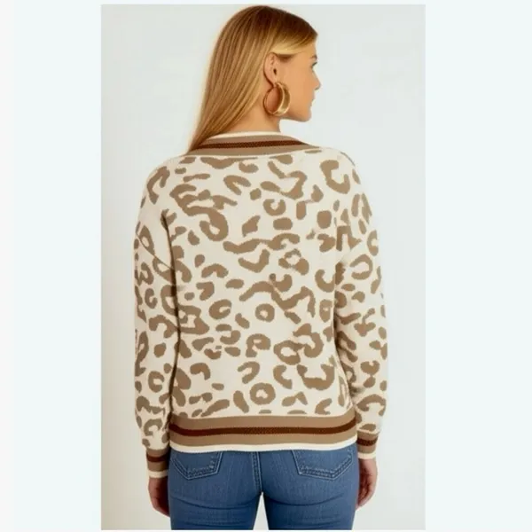New Animal Print Light Knit V Neck Drop Shoulder Winter Sweater Sparkle Accents - Image 3
