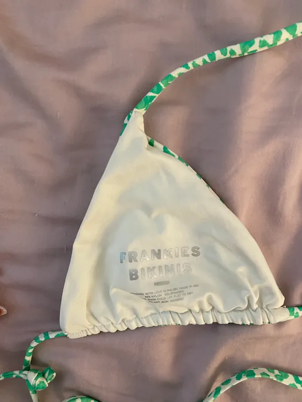 Frankies Bikinis Top - Image 4