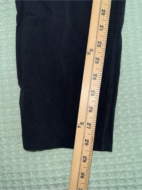 Lululemon Mile Maker Run Crew Graphic High-Rise Track Pant Black size S - Image 2