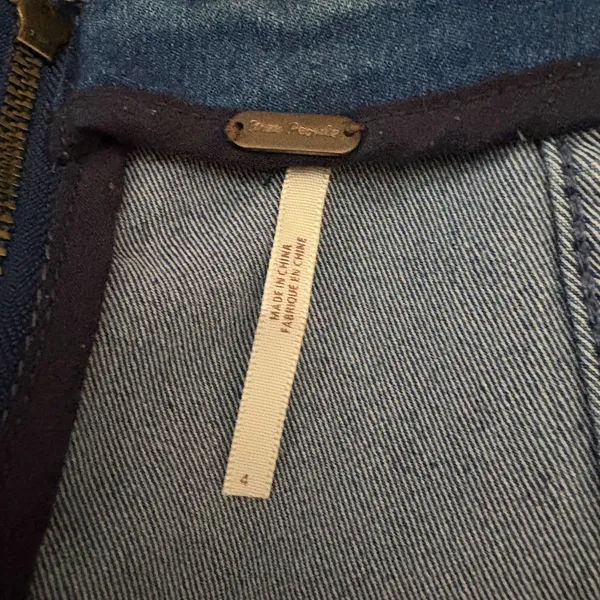 Free People Modern Femme Mini Skirt Seamed Stretch Denim Blue Classic Size 4‎ - Image 3