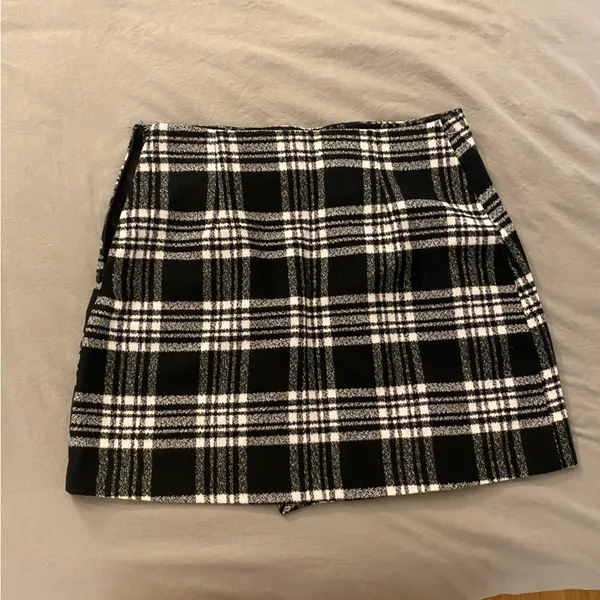 Abercrombie Plaid Skirt - Image 4