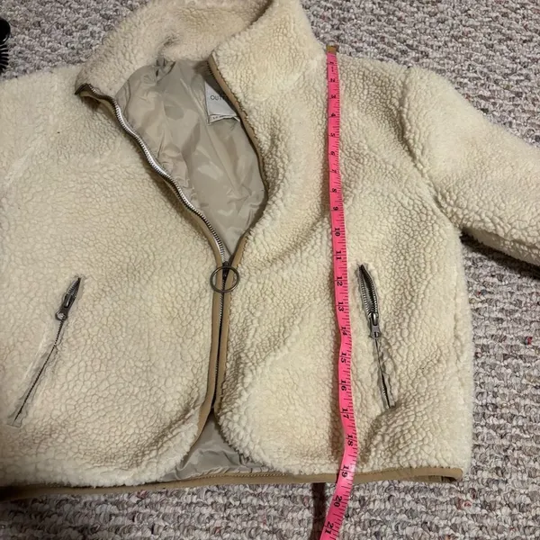 Urban Outfitters Cropped Front Zip Sherpa Jacket - White/Cream- Size Small - Image 8