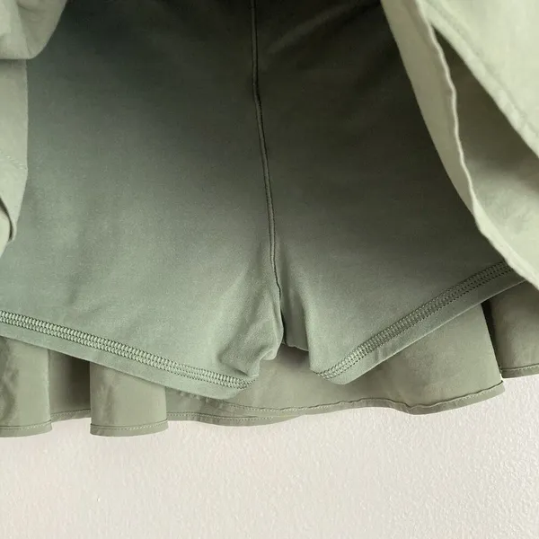 Offline By Aerie Ruffled Skirt Green Skort Womens Size Small Pull On Athletic - Image 7