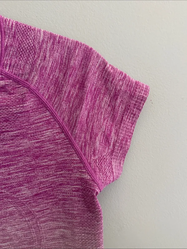 Lululemon Swiftly Tech Short Sleeve Crew Heathered Purple / Magenta Mix Size 6 - Image 4