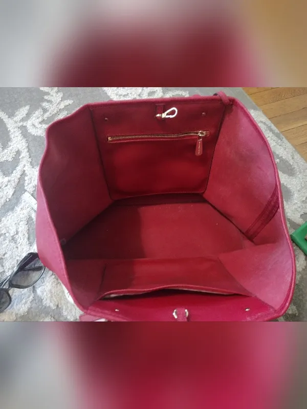 Michael Kors Deep Red Jet Set Tote - Image 2