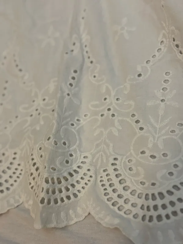 A New Day White Lace V-Neck Sleeveless Top - Image 12