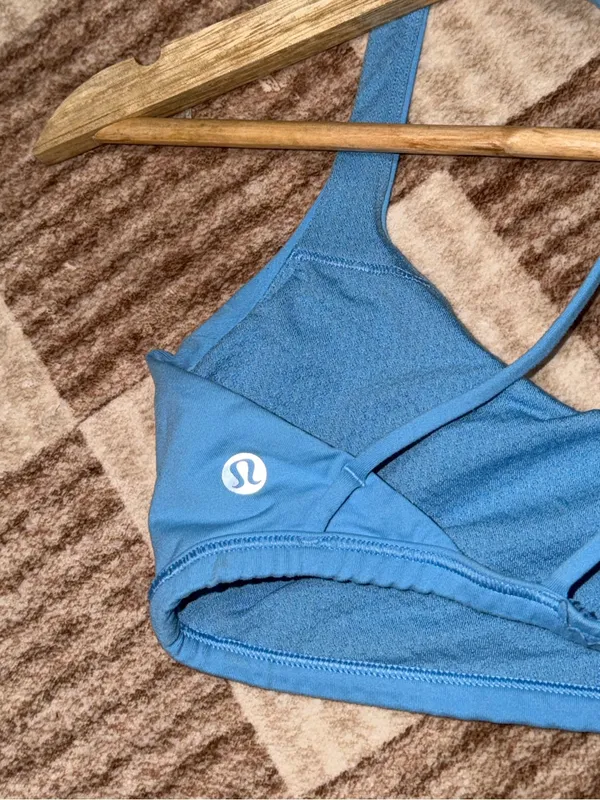 Lululemon Free To Be Zen Bra Size 6 Blue - Image 4