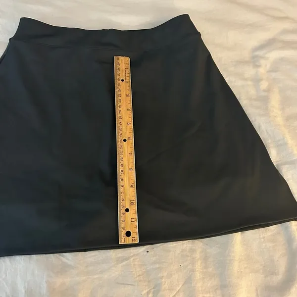 Reformation Riley Ecomove Active Skort Small, Skirt Shorts Under, Double Slits - Image 9