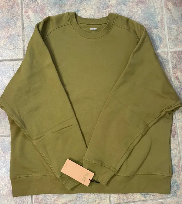 Girlfriend Collective Sweatshirt - Image 3