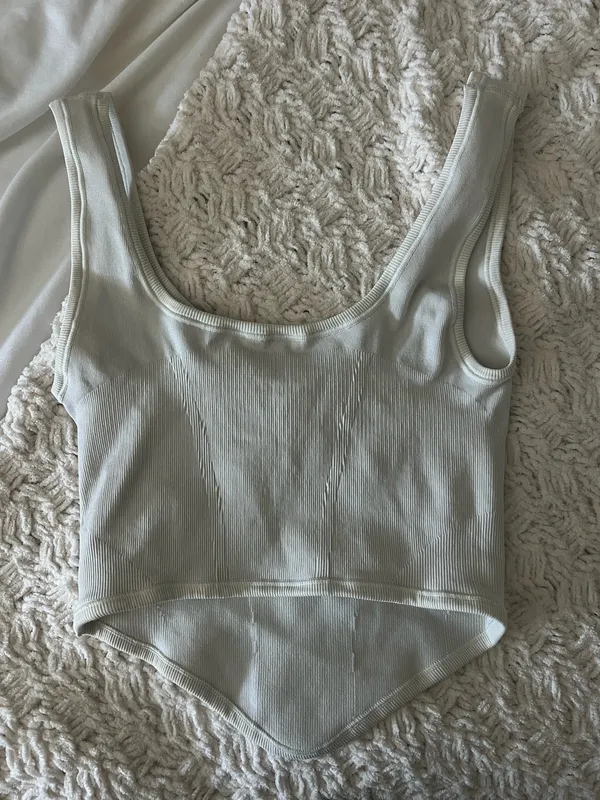 Urban Outfitters Beige Top - Image 3