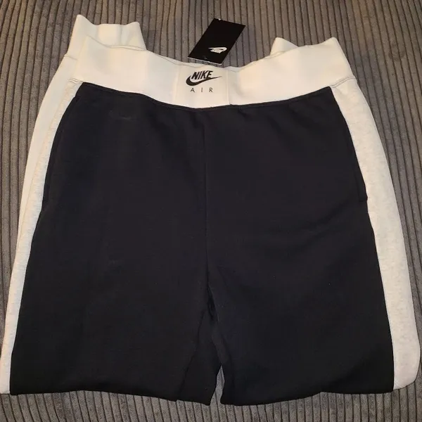 NWT Women's Nike Air Sportswear Black Pants Joggers C19‎ - Image 12
