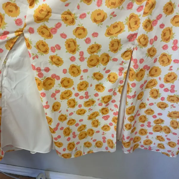 Keepsake Yellow Pink Floral Short Sleeve Midi Dress Size Medium - Image 6