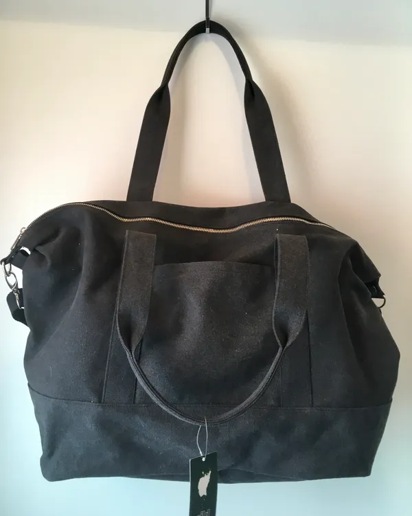 Large Canvas Bag Black - Image 2