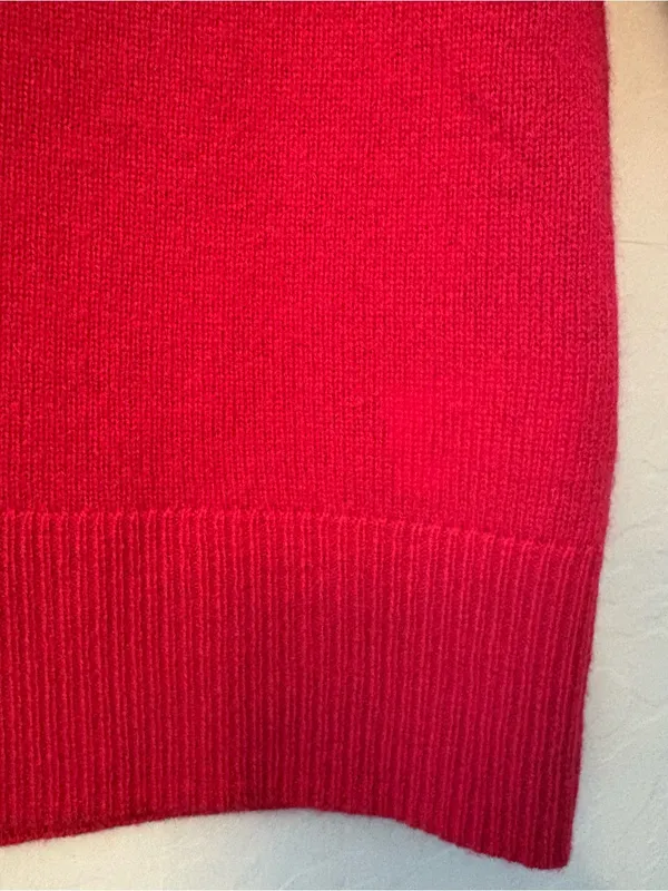 Rachel Zoe red v-neck long sleeve 100% 2-ply cashmere sweater size small - Image 6