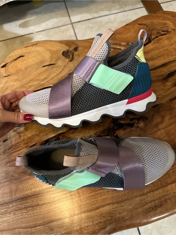 Sorel Kinetic Slip‑On Sneakers – Size 9 - Image 3