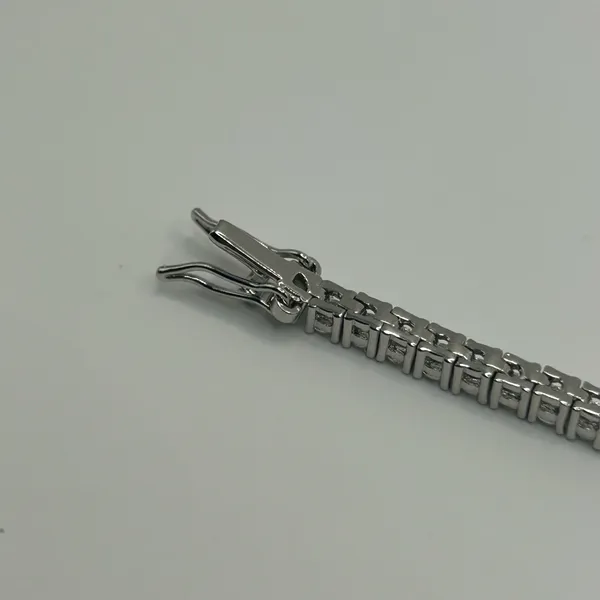 Kay Jewelers Moissanite Tennis Bracelet Silver 3mm 8 Inch Brand New VVS1 Crazy Shine No Pass - Image 6