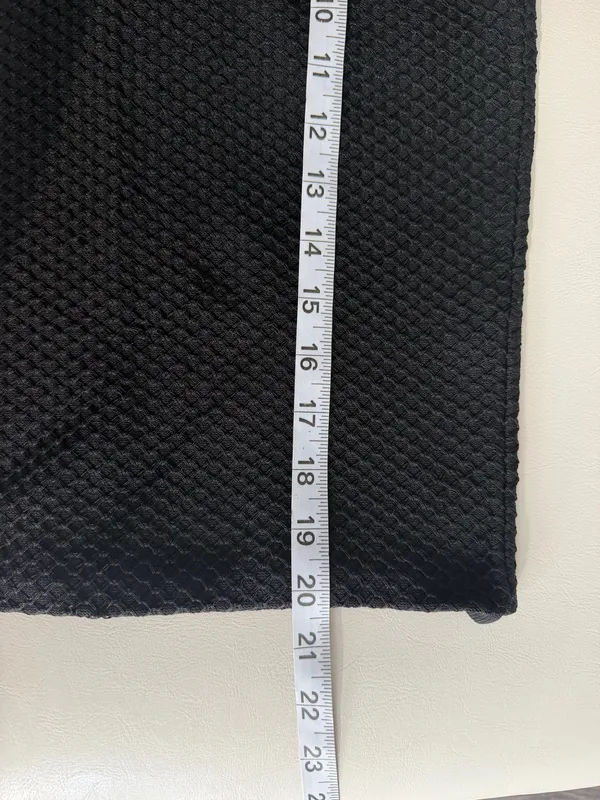 Forever 21 Classic Black Textured Pencil Skirt - Image 7