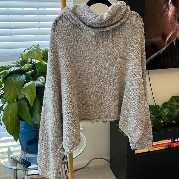 Free People cowl neck sweater size L - Image 4