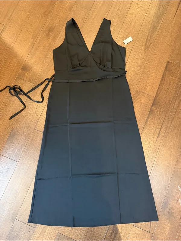 Old Navy Sleeveless Satin Midi Slip Dress in Black Size Large NWT - C73-041 - Image 2